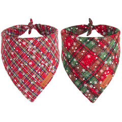 ADOGGYGO bandana navideña para perro en cuadros rojos con copos, ideal para fiestas.