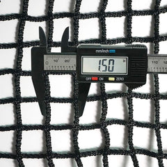 Aoneky Bale Hay Net opening 1 inch promotes controlled feeding and reduces waste.
