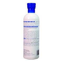API POND STRESS COAT pour-into-water demonstrates dechlorination and stress-relief for fish.