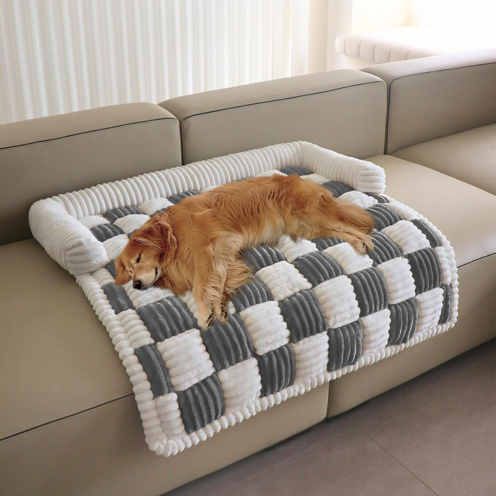 Arcoxiuxiu couch cover with head-support pillows for pet lounging