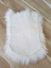 Asuprui pet bed mat in crate with puppy demonstrates comfortable, self-supporting warmth.