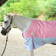 Barn and Stable 600denier outer shell highlights rugged protection against wind and rain