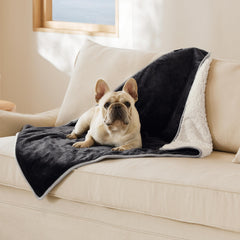 Bedsure cat blanket-waterproof-inner-layer close-up shows leak protection for cozy pets.