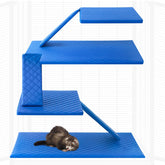 Beeveer bottom pan liner in blue provides a snug base for quick cage cleaning.