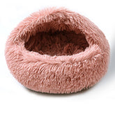 BELEEWILWON cat bed shell-shape offers secure, cozy nesting for calm naps.