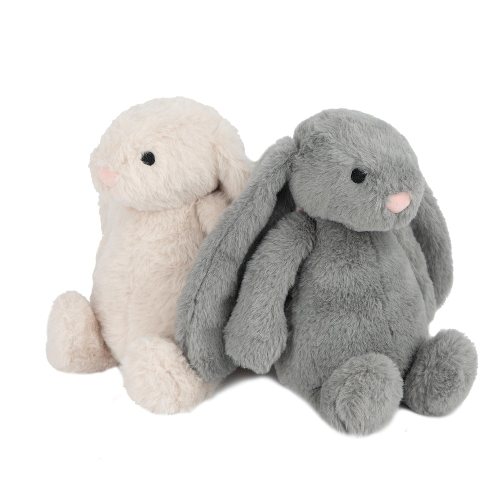 Best Pet Supplies Bunny toy close-up shows soft plush and chew-friendly texture for interactive play.