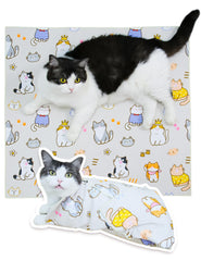BFNN cat grooming wrap during nail trimming to promote a calm, quiet session.