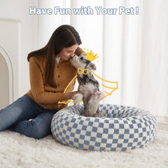 BFPETHOME donut-dog-bed-blue-puppy-curl captures puppies nestled in a calm, warm space.