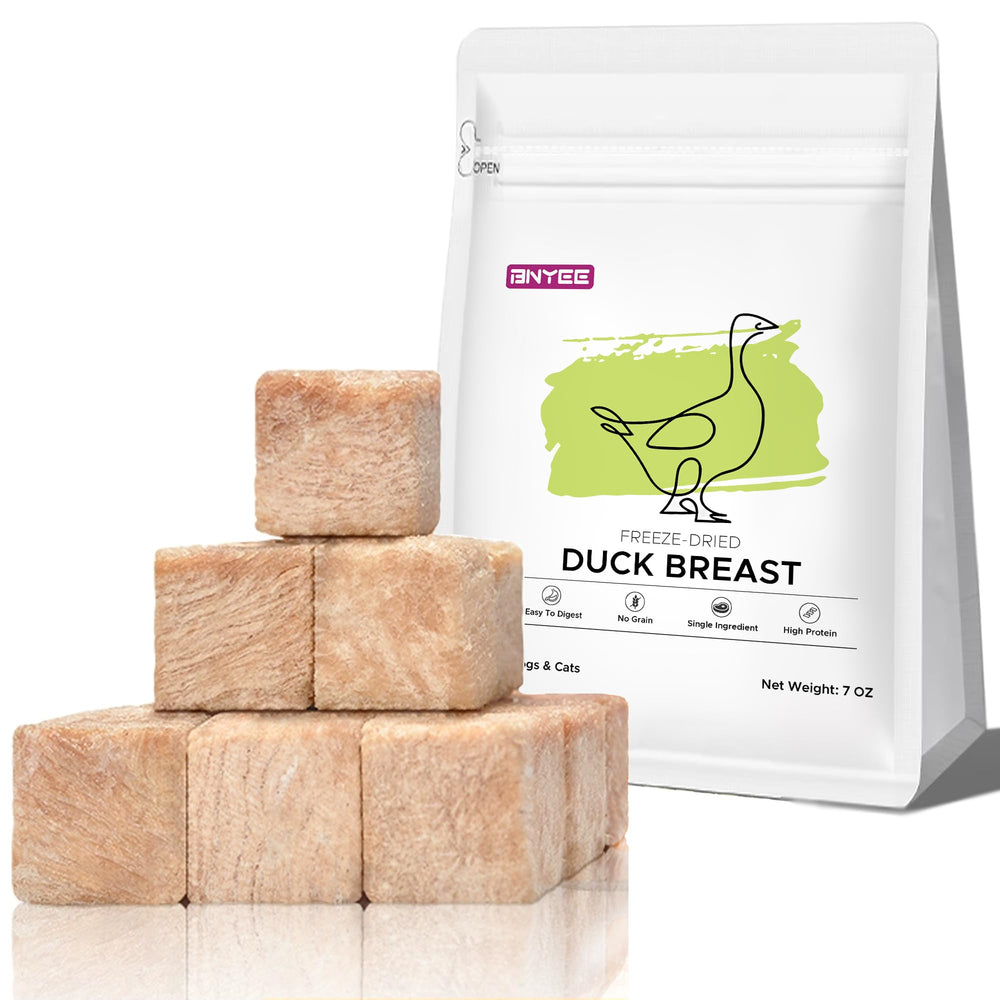 BNYEE packaging shows a single-ingredient freeze-dried duck treat for training