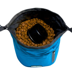 Callieco dog food travel bag includes 1-cup scoop for precise, easy portioning.