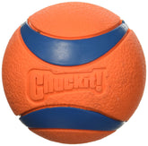 Pelota Chuckit Ultra grande naranja, ideal para juegos activos y uso al aire libre.
