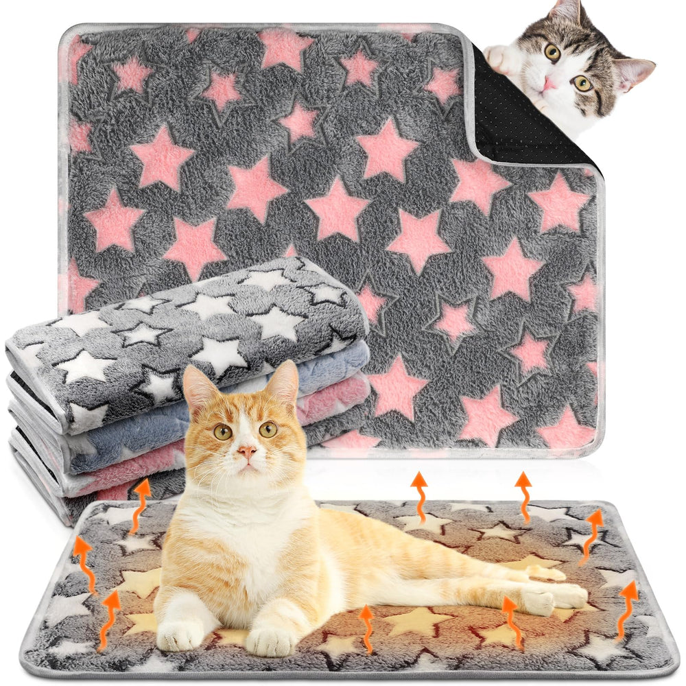 Clysee self-warming cat pad star pattern provides cozy warmth for indoor cats