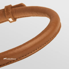 CollarDirect soft padding detail on rolled leather collar.