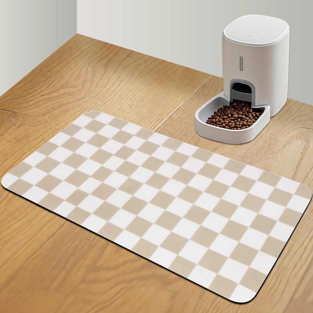 CooRug Checkered Dog Food Mat absorbs spills to keep the feeding area clean.