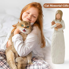 Cuayaes cat-mom-in-gown sculpture highlighting friendship and loyalty for cat lovers