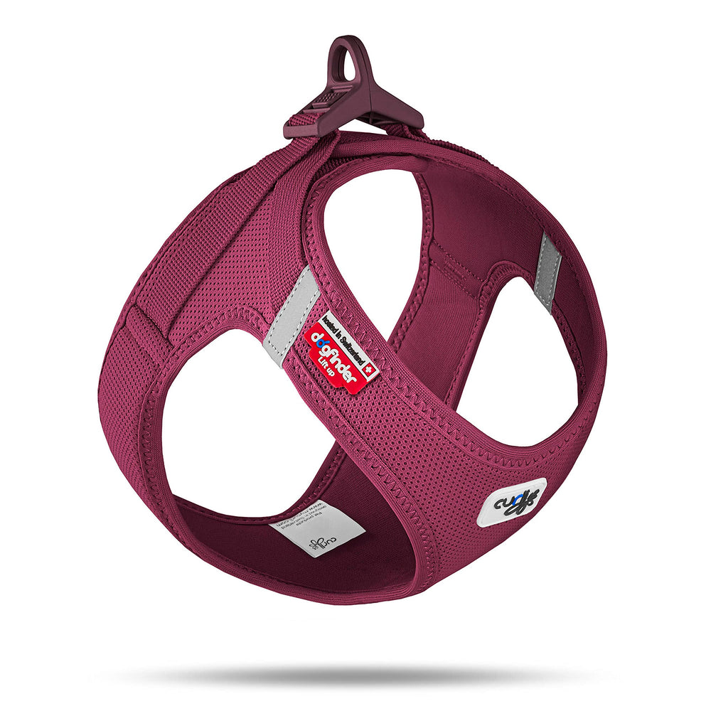 Curli Vest Harness Clasp buckle close-up showing secure one-handed leash attachment.