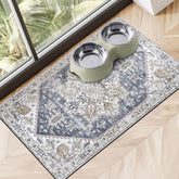 Cuslnox dog food mat absorption closeup shows quick-dry spill control for messy drinkers.