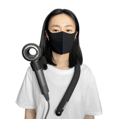DAWAZ D3 neck bracket enables hands-free grooming sessions.