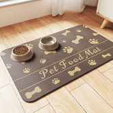 DK177 Pet Feeding Mat absorbent surface close-up demonstrates quick spill absorption.