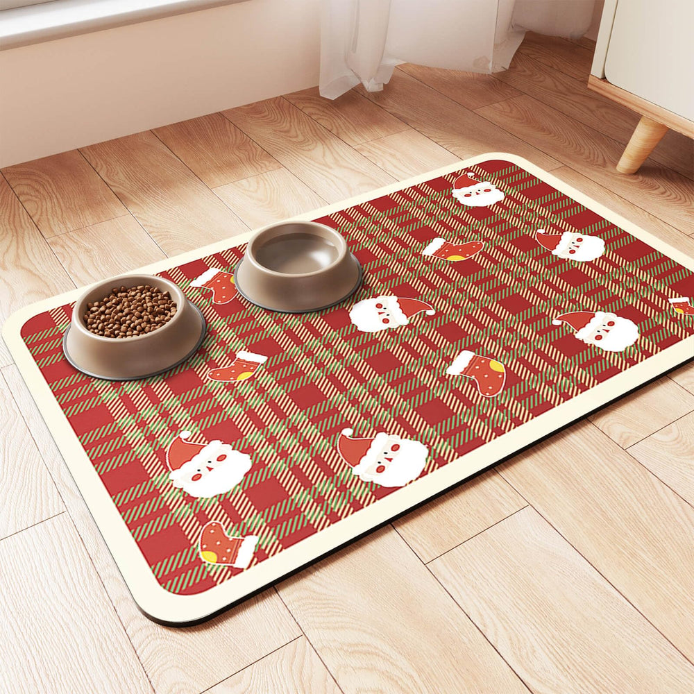 DK177 pet feeding mat absorbent-water-spill keeps floors dry during meals.