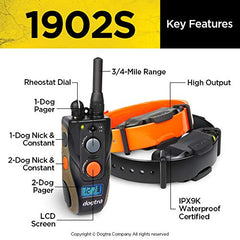Dogtra 1902S LCD screen displays level and battery status for quick adjustments.