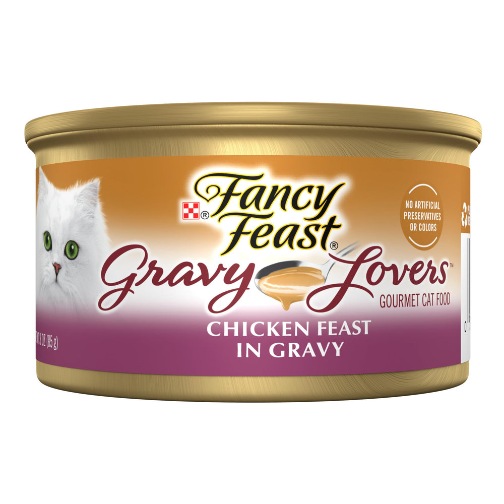 Fancy Feast Gravy Lovers chicken cans show convenient 3 oz portions for daily meals.