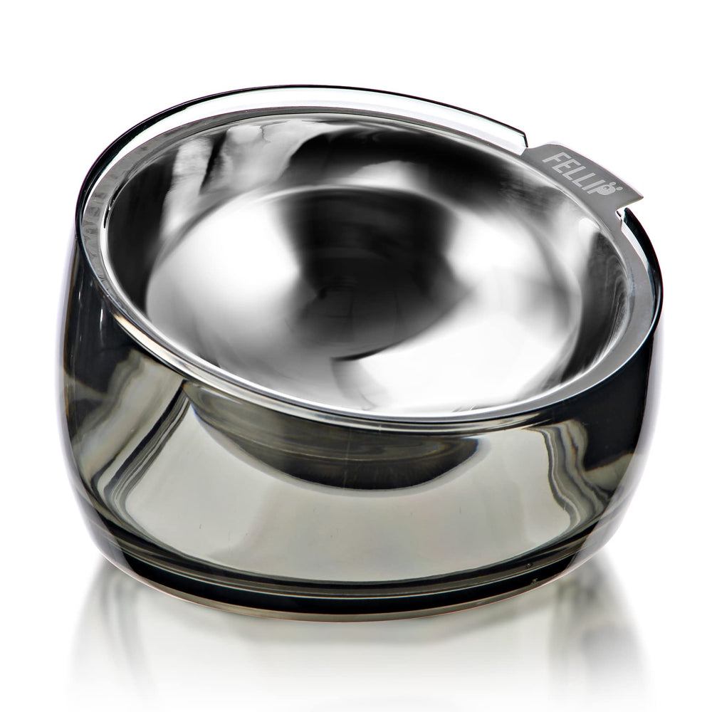 Felli Oblik tilt angle bowl shows angled feeding to reduce mess and support comfort