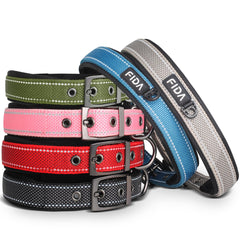 Fida collar con hebilla de metal duradera para ajuste seguro.