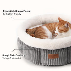 FUKUMARU corduroy-round cat bed fabric close-up highlights plush warmth and non-shedding texture.