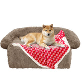 GGIB Calming Dog Bed with curved design offers neck support for restful naps.