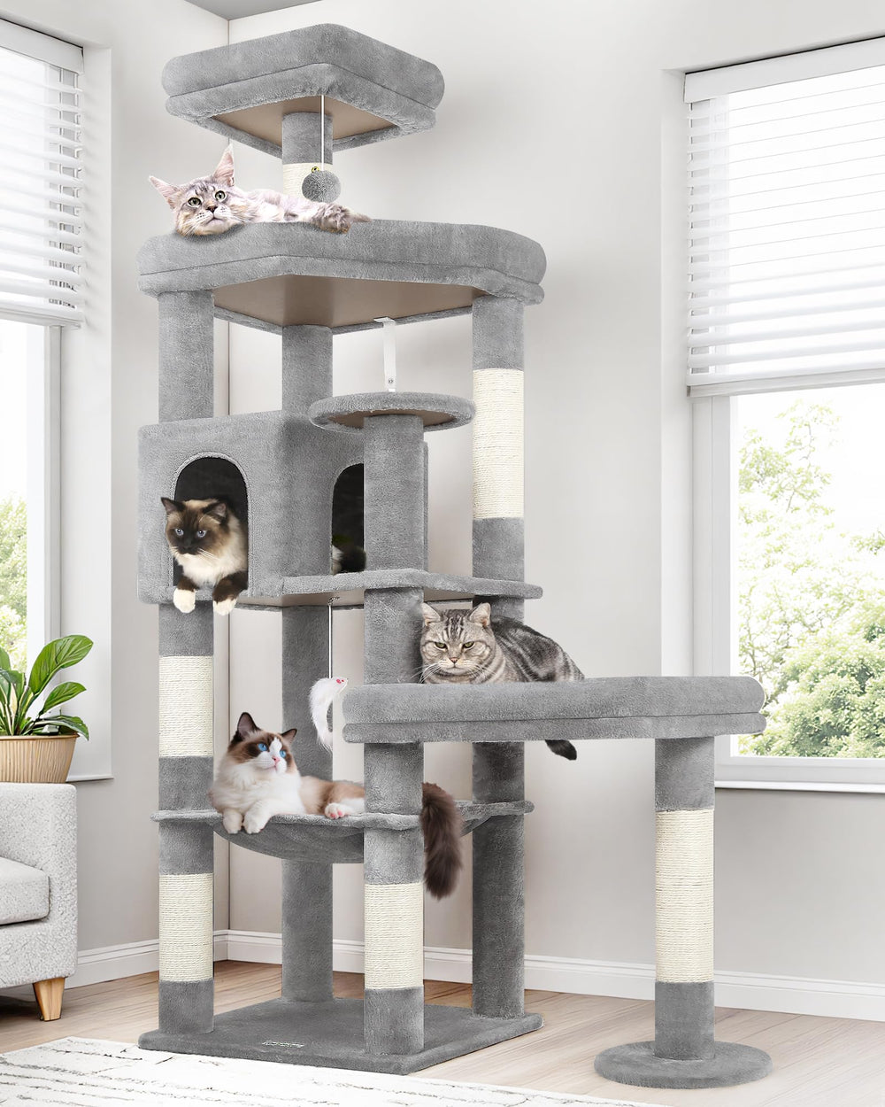 Globlazer Extra Large Platform Cat Tree 65in base plate boosts stability during playtime.