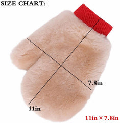 Gracefur grooming mitt soft wool close-up highlighting high-density wool.