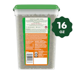 Greenies Feline Smartbites dual-texture crunch and soft interior shown as cat-friendly rewards ideal for training.