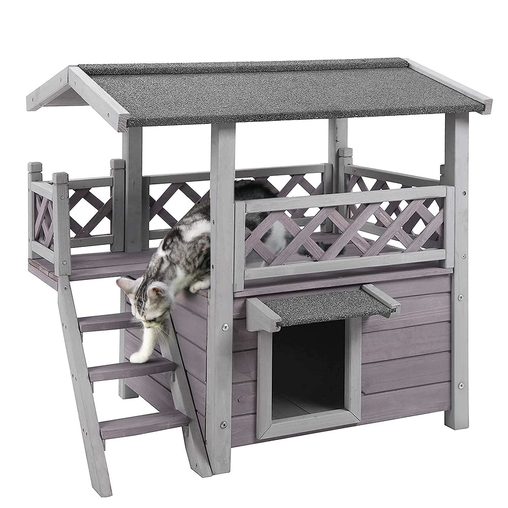 GUTINNEEN cat house front view—weatherproof shelter for feral cats.