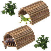 Hamiledyi extra-large hideout-bridge provides roomy hiding and climbing space.