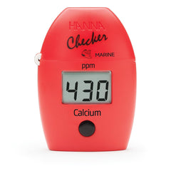 Hanna Instruments HI758 Marine Calcium Checker test kit setup for quick water analysis.