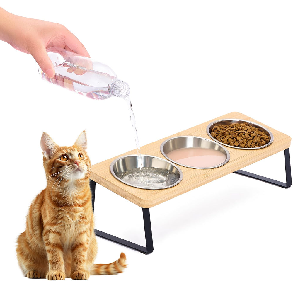 Hannadepot elevated cat bowls tilt 15° for comfortable feeding posture.
