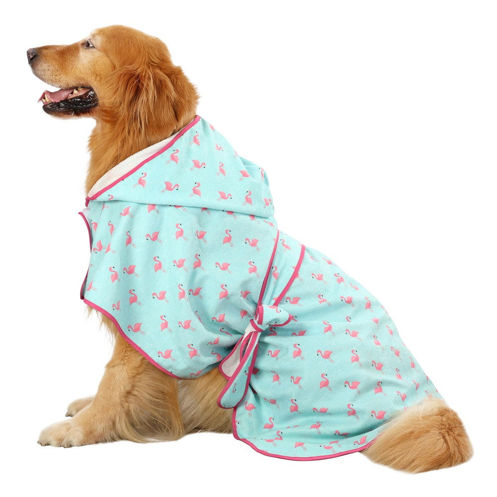 HDE dog bathrobe with hood absorbs water quickly for a dry, cozy post-bath cuddle.