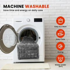 HiPetpy washable travel pet mat is easy to clean after adventures.
