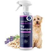Honest Paws dog dry shampoo bottle shows oatmeal lavender scent for quick refresh