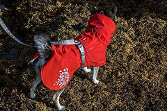 Hurtta Monsoon Coat Eco inside collar demonstrates waterproof tricot protection for the neck