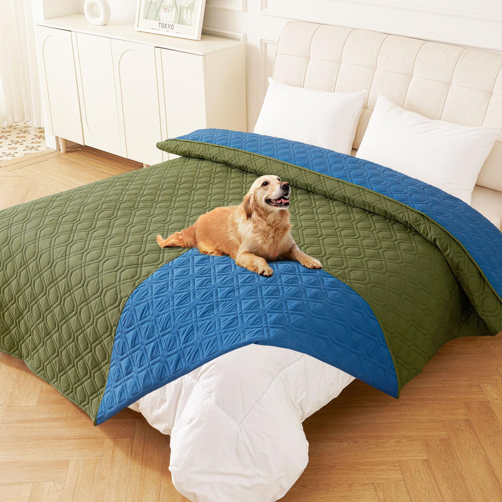 hyha waterproof dog bed blanket front – cozy protection for furniture and pet comfort.