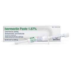 Jeffers ivermectin paste dosing-set shows precise measurement for horse worm prevention.
