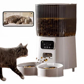 Junbec-Pet automatic cat feeder front view showing camera for real-time monitoring during meals