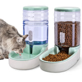Kacoomi automatic feeder close-up highlighting leak-proof design for steady dispensing.