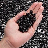 Keedolla glass beads for aquarium, black stones create a natural-looking gravel bed.