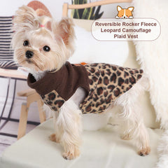 Kosiyi leash-hole design on dog sweater for easy outdoor walks.