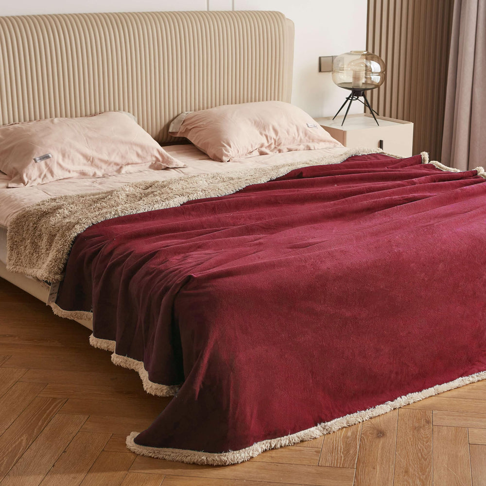 Kritter Planet waterproof pet blanket bed closeup showing leak protection and comfort.