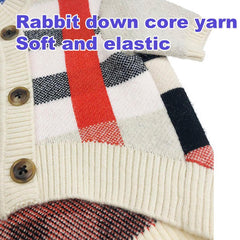 Lamiaraga knit close-up highlights premium rabbit cashmere softness and warmth.