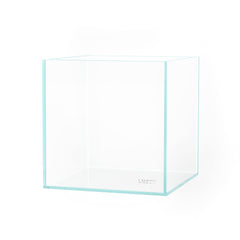 LANDEN 20C cube tank front view with ultra-clear low-iron glass for bright viewing